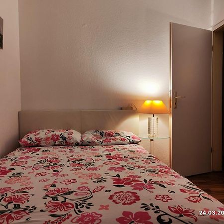 Altstadt Zimmer Ντίσελντορφ Εξωτερικό φωτογραφία